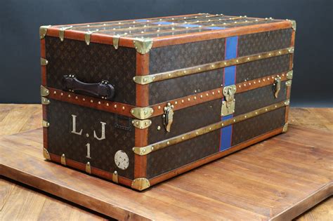 louis vuitton vintage trunks 1800|vintage Louis Vuitton hard suitcase.